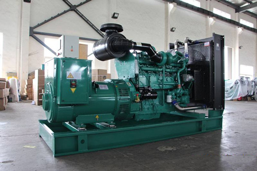 云阳320kw康明斯柴油发电车出租_COPY_COPY